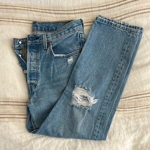 Like New Levi’s 501 Cropped Classic